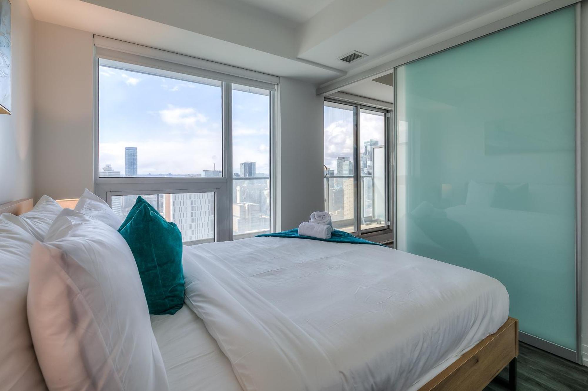 Panorama Suites Downtown Toronto Exterior foto